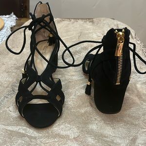 Michael Kors mirabel mid black suede  size7M $35